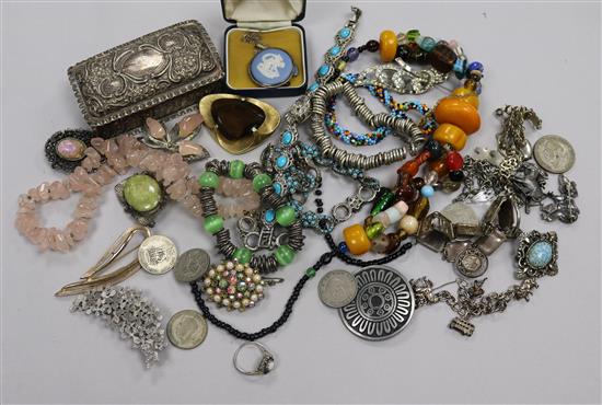 A mixed quantity of items including a silver trinket box, silver concorde cufflinks and costume jewellery.